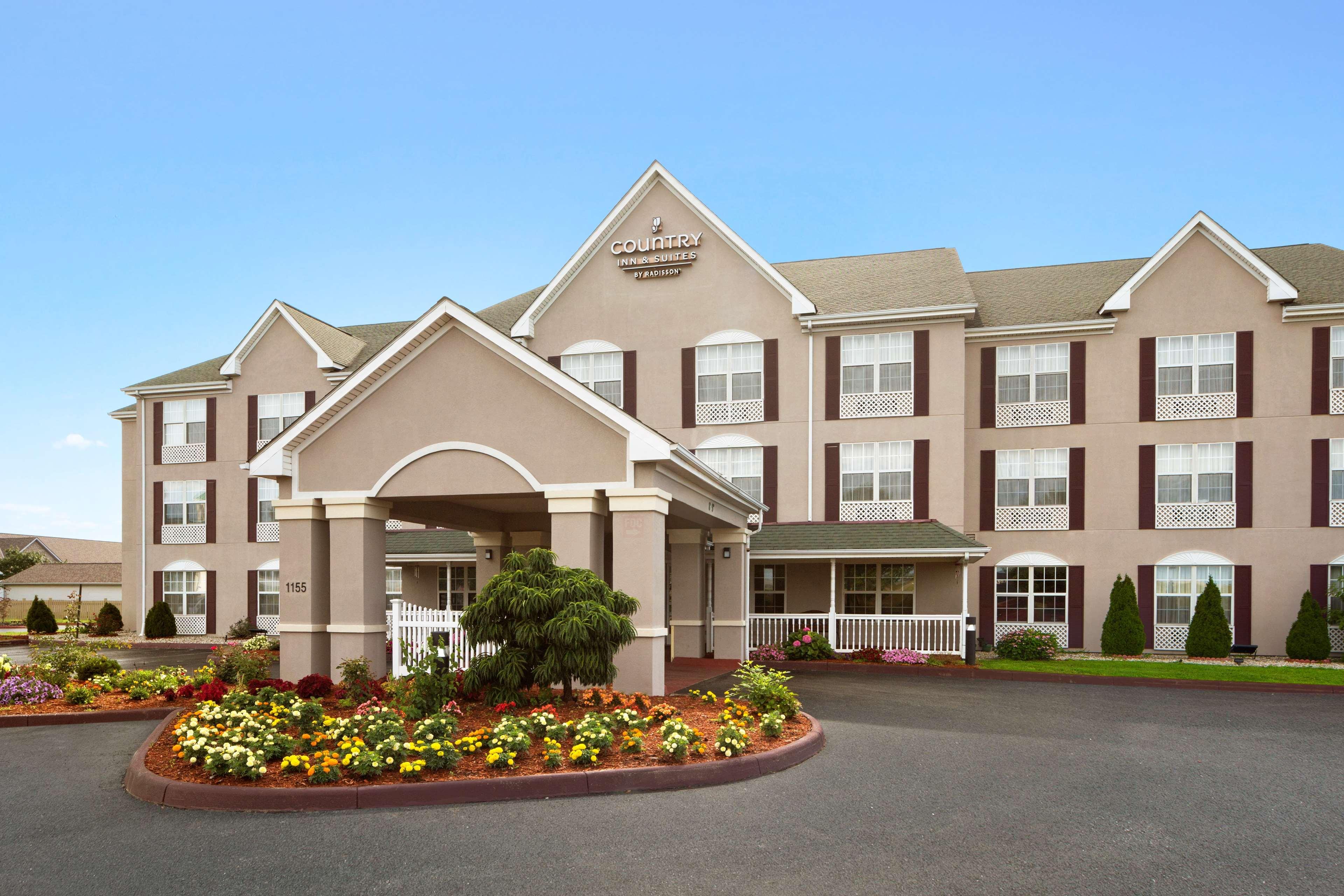 Hotel Country & By Radisson, West, Oh Columbus