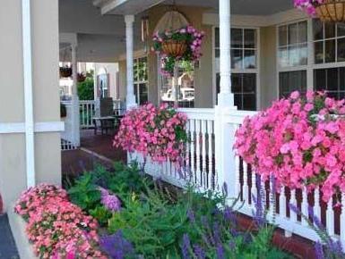Country & By Radisson, West, Oh 3*